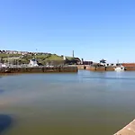 Sea View - 2 Bedrooms - Sleeps 4 * Whitehaven