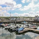 Sea View - 2 Bedrooms - Sleeps 4 Apartamento Whitehaven
