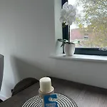 Sea View - 2 Bedrooms - Sleeps 4