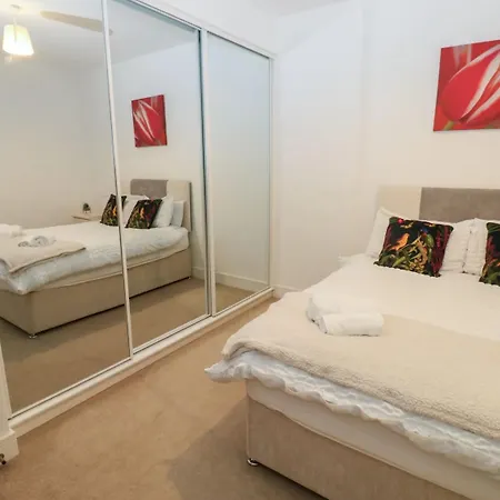 Apartment Sea View - 2 Bedrooms - Sleeps 4