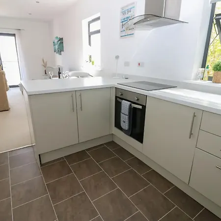 Sea View - 2 Bedrooms - Sleeps 4 * Whitehaven