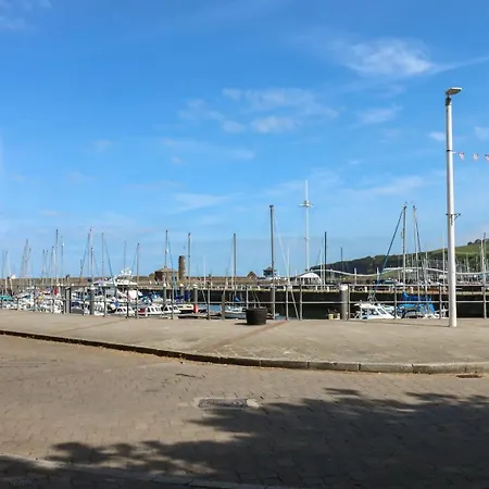 Apartment Sea View - 2 Bedrooms - Sleeps 4