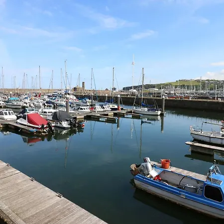Sea View - 2 Bedrooms - Sleeps 4 Appartement