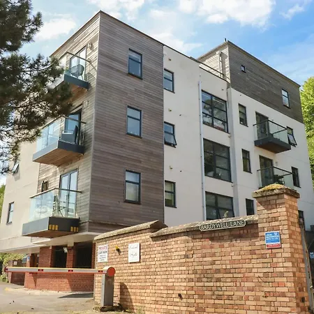 Sea View - 2 Bedrooms - Sleeps 4 Apartment Whitehaven