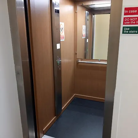 Sea View - 2 Bedrooms - Sleeps 4 Apartment